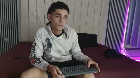 nathan_shimmer online show from November 8, 9:02 pm