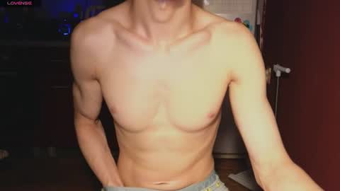 Snapshot of nathanbruce chatting on July 29, 10:19 pm N A T H AN online show from July 29, 10:19 pm