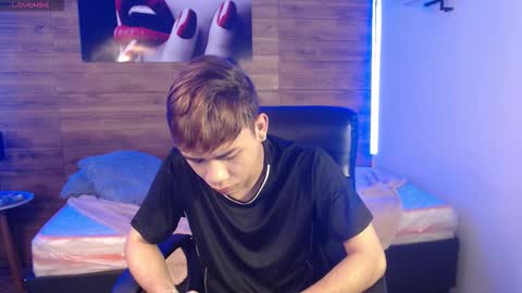 nathanclay online show from February 8, 7:06 pm