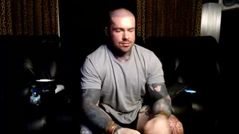 Snapshot of nathaniel_13 chatting on June 23, 4:10 am NathanielFlex online show from June 23, 4:10 am