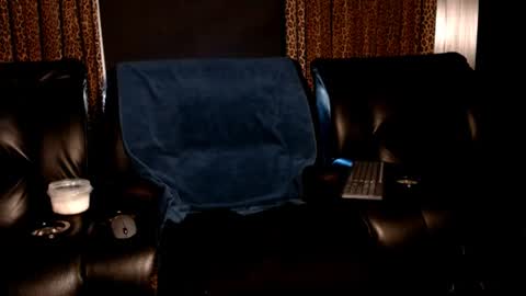 Snapshot of nathaniel_13 chatting on July 10, 10:23 pm NathanielFlex online show from July 10, 10:23 pm