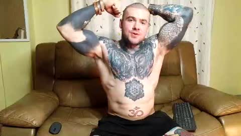 Snapshot of nathaniel_13 chatting on July 31, 6:40 pm NathanielFlex online show from July 31, 6:40 pm