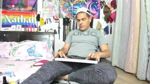 Snapshot of nathannathaniel chatting on June 25, 4:12 am nathan nathaniel online show from June 25, 4:12 am