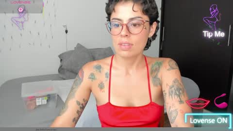 natt_op online show from April 3, 10:08 pm