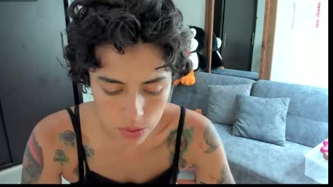 Snapshot of natt_op chatting on May 5, 6:27 pm natt_op online show from May 5, 6:27 pm