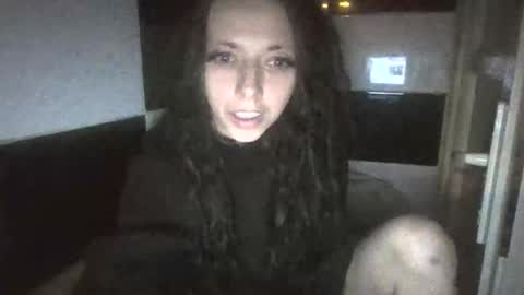 Chloe online show from March 28, 11:59 pm