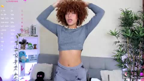 Snapshot of natty_romanof_1 chatting on January 13, 12:24 pm natty online show from January 13, 12:24 pm