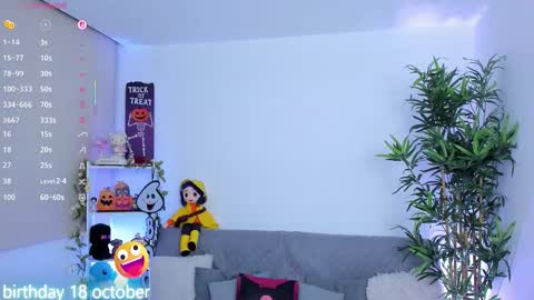 Snapshot of natty_romanof_1 chatting on October 15, 10:26 am natty online show from October 15, 10:26 am