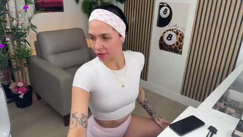 NATTY FIERROS online show from October 7, 7:05 am