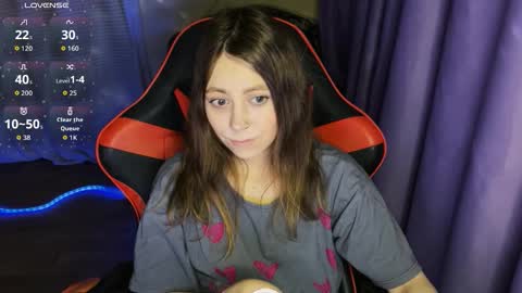 natural_babe666 online show from March 26, 8:25 pm