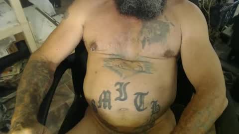 Snapshot of naturenaked chatting on January 11, 2:52 am NatureNaked online show from January 11, 2:52 am