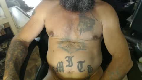 Snapshot of naturenaked chatting on February 25, 12:24 pm NatureNaked online show from February 25, 12:24 pm