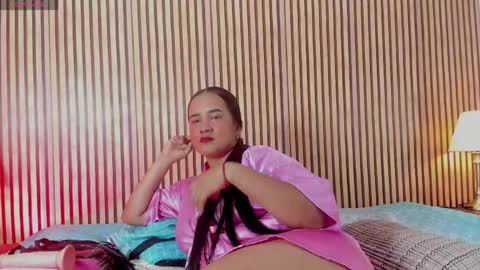 naty bustos online show from May 25, 12:05 am