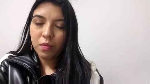 Snapshot of naty_dubois chatting on October 5, 4:11 am Naty online show from October 5, 4:11 am