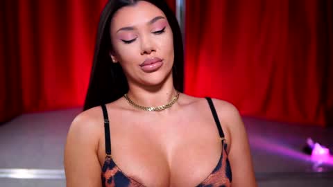 Naty online show from January 11, 7:27 pm