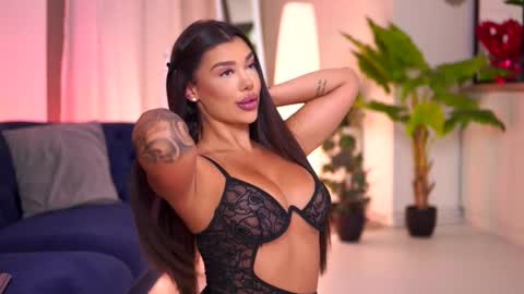 Snapshot of natydesiree chatting on January 16, 7:51 pm Naty online show from January 16, 7:51 pm