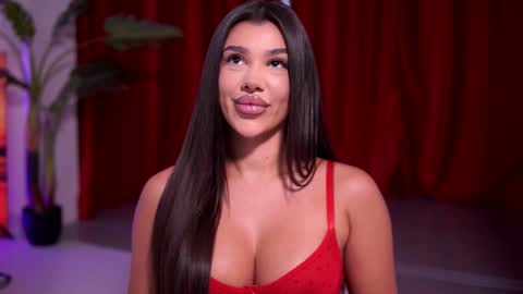 Snapshot of natydesiree chatting on February 10, 7:40 pm Naty online show from February 10, 7:40 pm