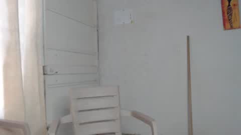 Snapshot of natzumi_mcqueen chatting on December 10, 3:44 pm Stella Mcqueen online show from December 10, 3:44 pm