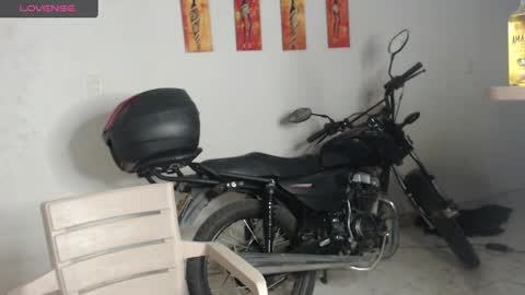 Snapshot of natzumi_mcqueen chatting on December 21, 9:04 pm Stella Mcqueen online show from December 21, 9:04 pm