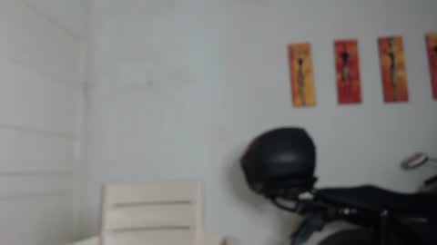 Snapshot of natzumi_mcqueen chatting on January 11, 11:12 am Stella Mcqueen online show from January 11, 11:12 am