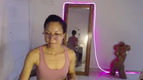 Snapshot of natzumi_mcqueen chatting on March 3, 12:44 pm Stella Mcqueen online show from March 3, 12:44 pm