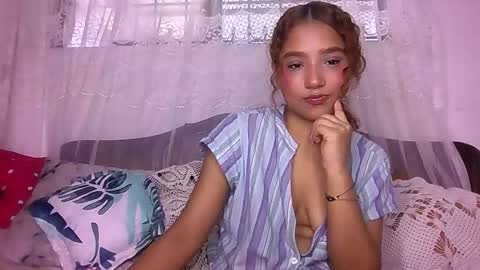 Snapshot of natzurit chatting on February 3, 4:34 pm Natzu online show from February 3, 4:34 pm