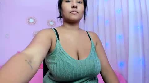 Snapshot of naughty_ariel chatting on March 1, 7:04 pm Zoe online show from March 1, 7:04 pm