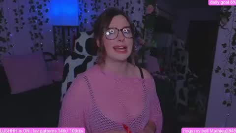 bella online show from August 5, 12:24 am