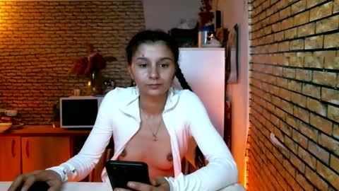 Snapshot of naughty_coupl3xxx chatting on February 25, 8:29 pm naughty_coupl3xxx online show from February 25, 8:29 pm