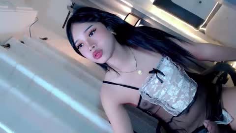 Snapshot of naughty_cutiepie chatting on May 23, 12:53 pm itsyourgirl kiara online show from May 23, 12:53 pm