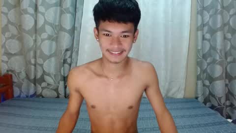 Snapshot of naughty_cy chatting on July 16, 8:37 pm itzme cyril online show from July 16, 8:37 pm