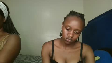 naughty_ellaa online show from September 29, 5:29 pm