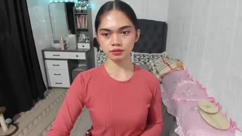 emma online show from January 4, 11:00 am