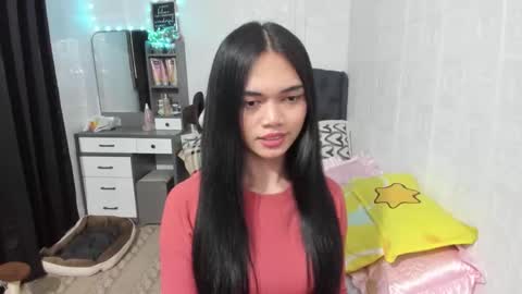 emma online show from January 17, 12:10 am