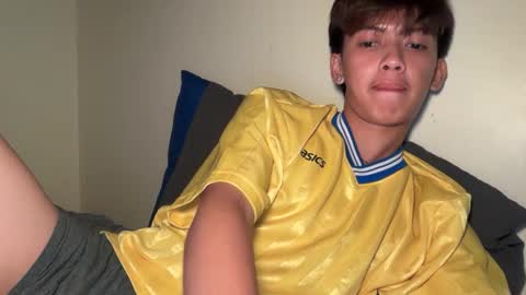 Snapshot of naughty_kean chatting on May 26, 6:59 pm naughty kean online show from May 26, 6:59 pm