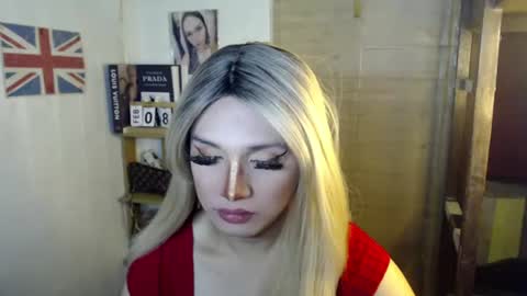 Snapshot of naughty_kim20 chatting on February 19, 2:33 am alexa online show from February 19, 2:33 am