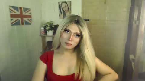 Snapshot of naughty_kim20 chatting on October 4, 6:00 am alexa online show from October 4, 6:00 am