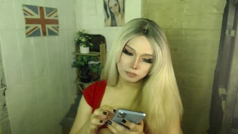 Snapshot of naughty_kim20 chatting on June 30, 2:34 am alexa online show from June 30, 2:34 am