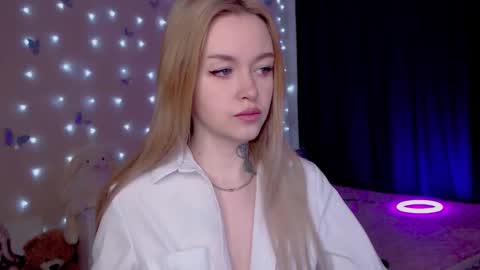 Mable online show from March 15, 1:22 am