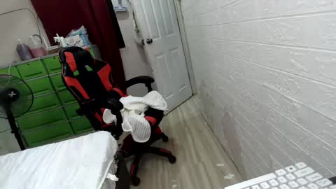 Snapshot of naughty_mariaxx chatting on January 25, 6:57 pm Maria online show from January 25, 6:57 pm