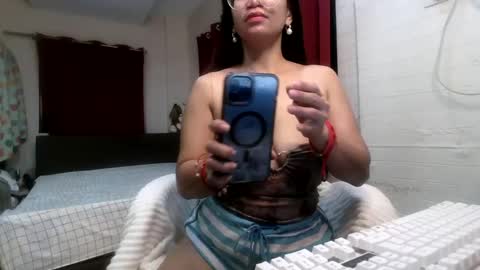 Snapshot of naughty_mariaxx chatting on February 14, 12:47 pm Maria online show from February 14, 12:47 pm