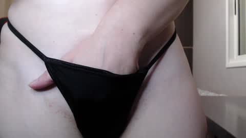 Snapshot of naughty_popa chatting on December 28, 6:17 am Ann online show from December 28, 6:17 am