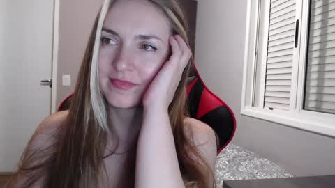 Snapshot of naughty_popa chatting on January 5, 8:00 am Ann online show from January 5, 8:00 am
