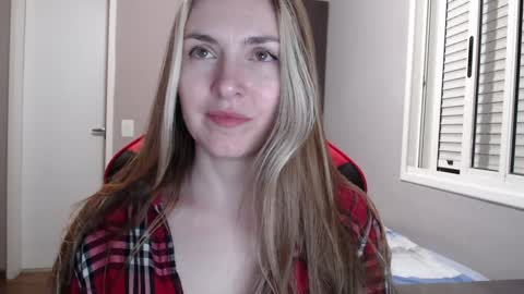 Snapshot of naughty_popa chatting on January 6, 7:31 am Ann online show from January 6, 7:31 am