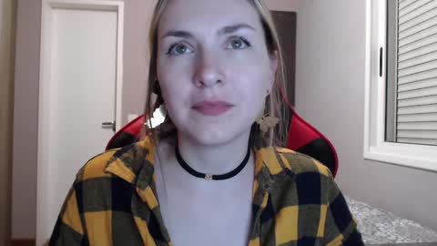 Snapshot of naughty_popa chatting on January 20, 1:07 am Ann online show from January 20, 1:07 am