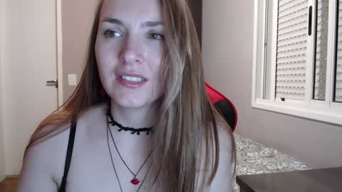 Snapshot of naughty_popa chatting on January 24, 9:17 am Ann online show from January 24, 9:17 am