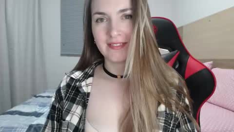 Snapshot of naughty_popa chatting on September 29, 12:05 am Ann online show from September 29, 12:05 am