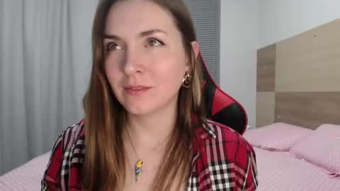 Snapshot of naughty_popa chatting on October 4, 2:09 am Ann online show from October 4, 2:09 am
