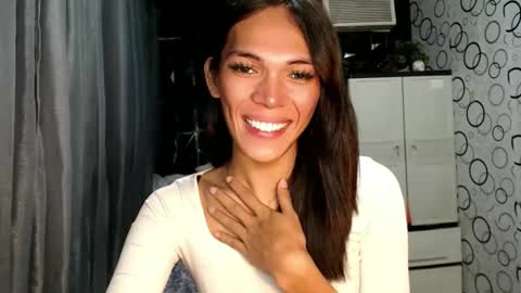 Snapshot of naughty_princess24 chatting on May 31, 6:09 pm Ariela online show from May 31, 6:09 pm