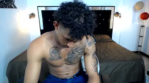 Snapshot of naughty_sebas_ chatting on January 27, 10:06 pm SEBAS online show from January 27, 10:06 pm